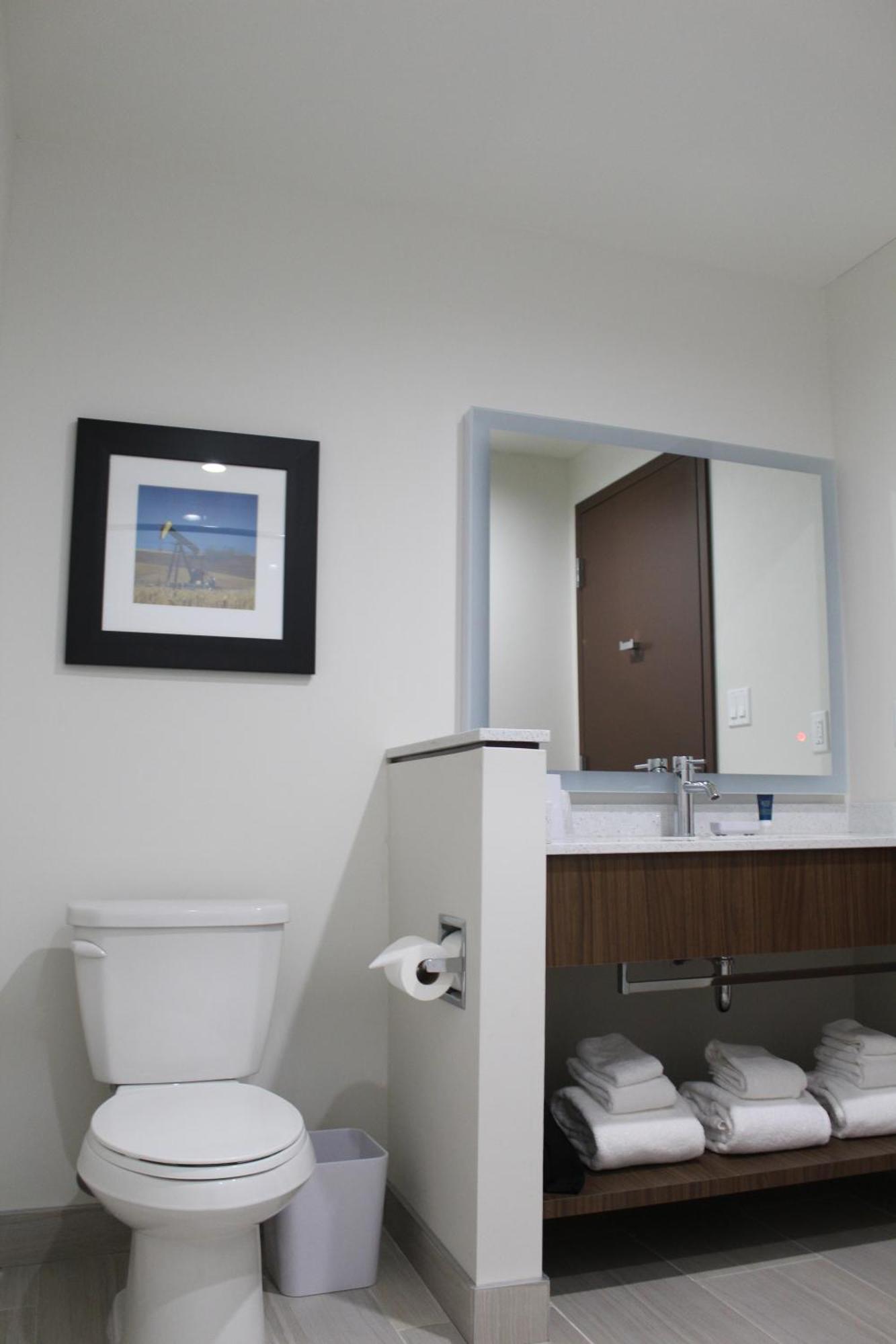 Four Points By Sheraton West 3*