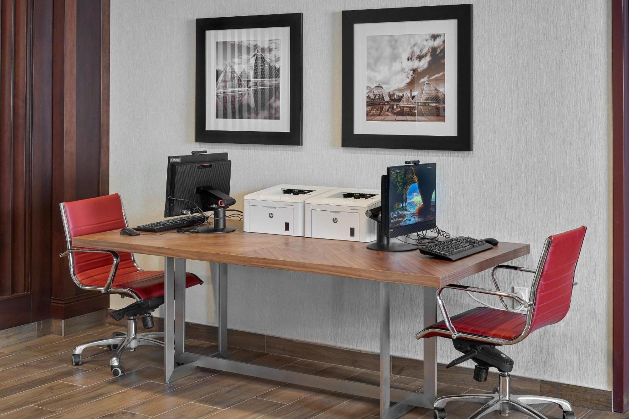 Four Points By Sheraton West Hotel 3*